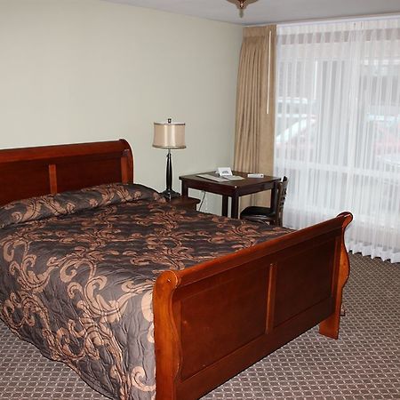 The Monticello Hotel ลองวิว ภายนอก รูปภาพ