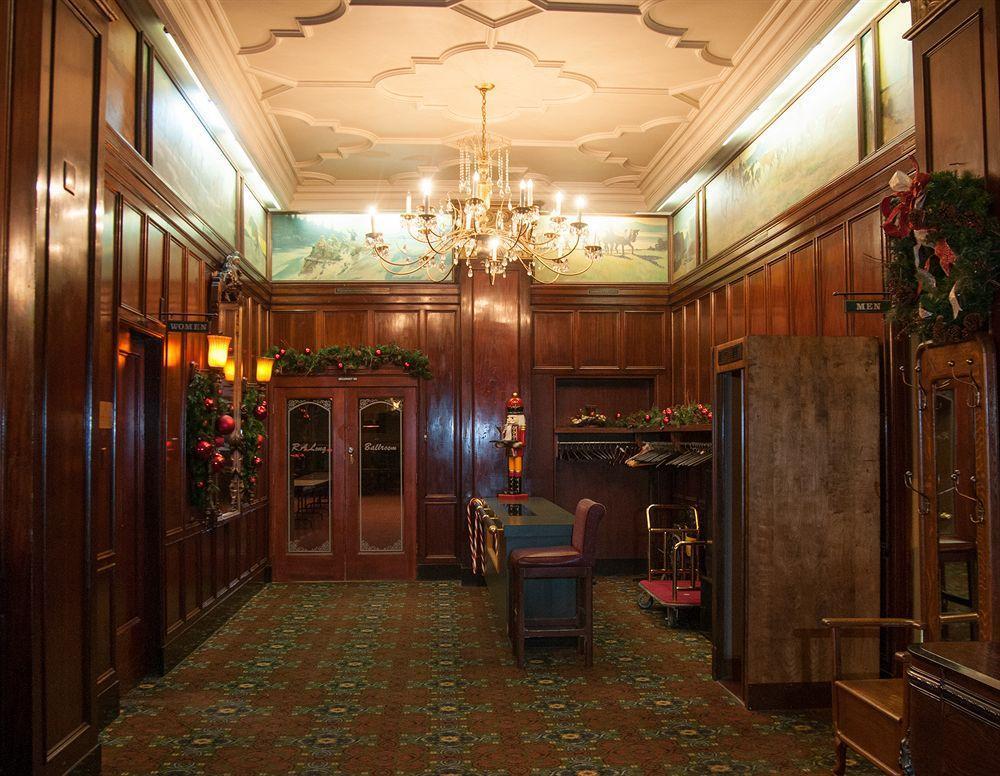 The Monticello Hotel ลองวิว ภายนอก รูปภาพ