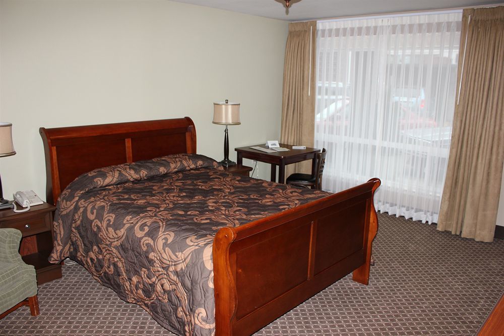 The Monticello Hotel ลองวิว ภายนอก รูปภาพ
