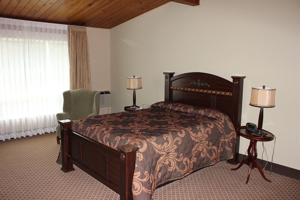 The Monticello Hotel ลองวิว ภายนอก รูปภาพ