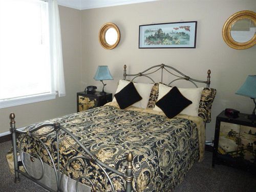 The Monticello Hotel ลองวิว ภายนอก รูปภาพ
